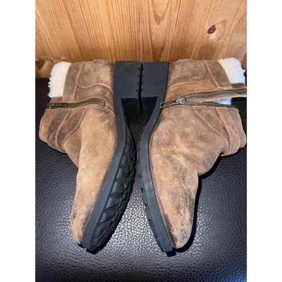 UGG Benson II Brown Leather Side Zip Wool Lined Ankle Boots Women’s Size 8 - Picture 10 of 14